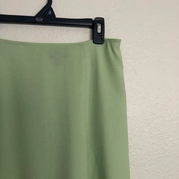 🆕 NWT Green high waisted slit midi skirt