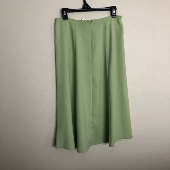 🆕 NWT Green high waisted slit midi skirt