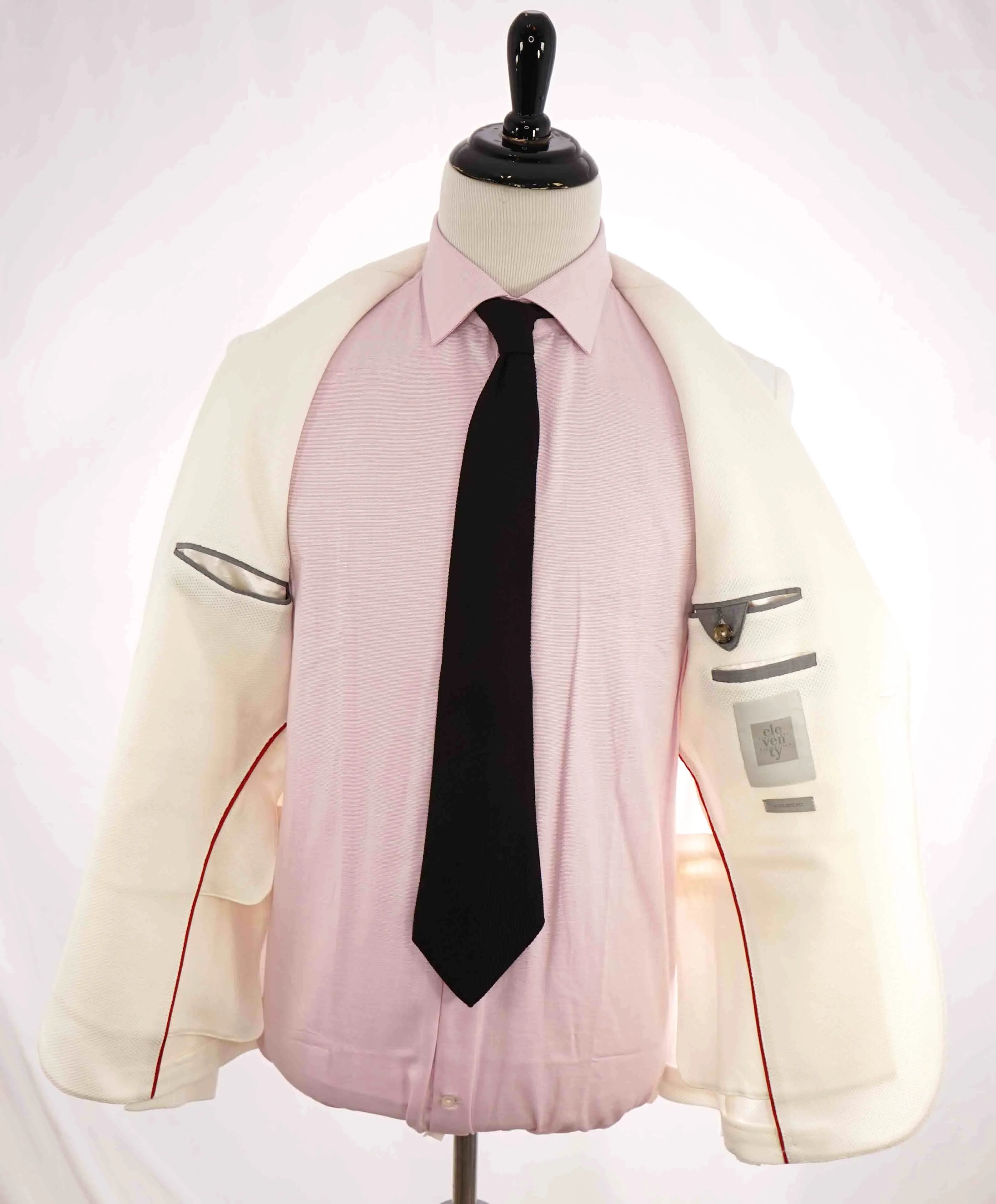 $1,095 ELEVENTY - Gold Logo Button White Pique Blazer - 40 (50 EU)