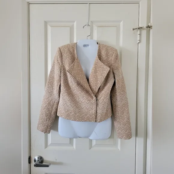 1.State | Women's Tan/White Chevron Moto Style Blazer Jacket (SIZE S)
