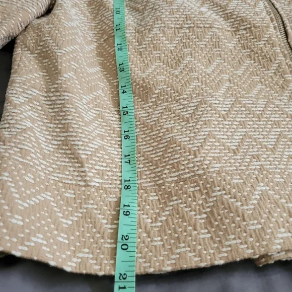 1.State | Women's Tan/White Chevron Moto Style Blazer Jacket (SIZE S)