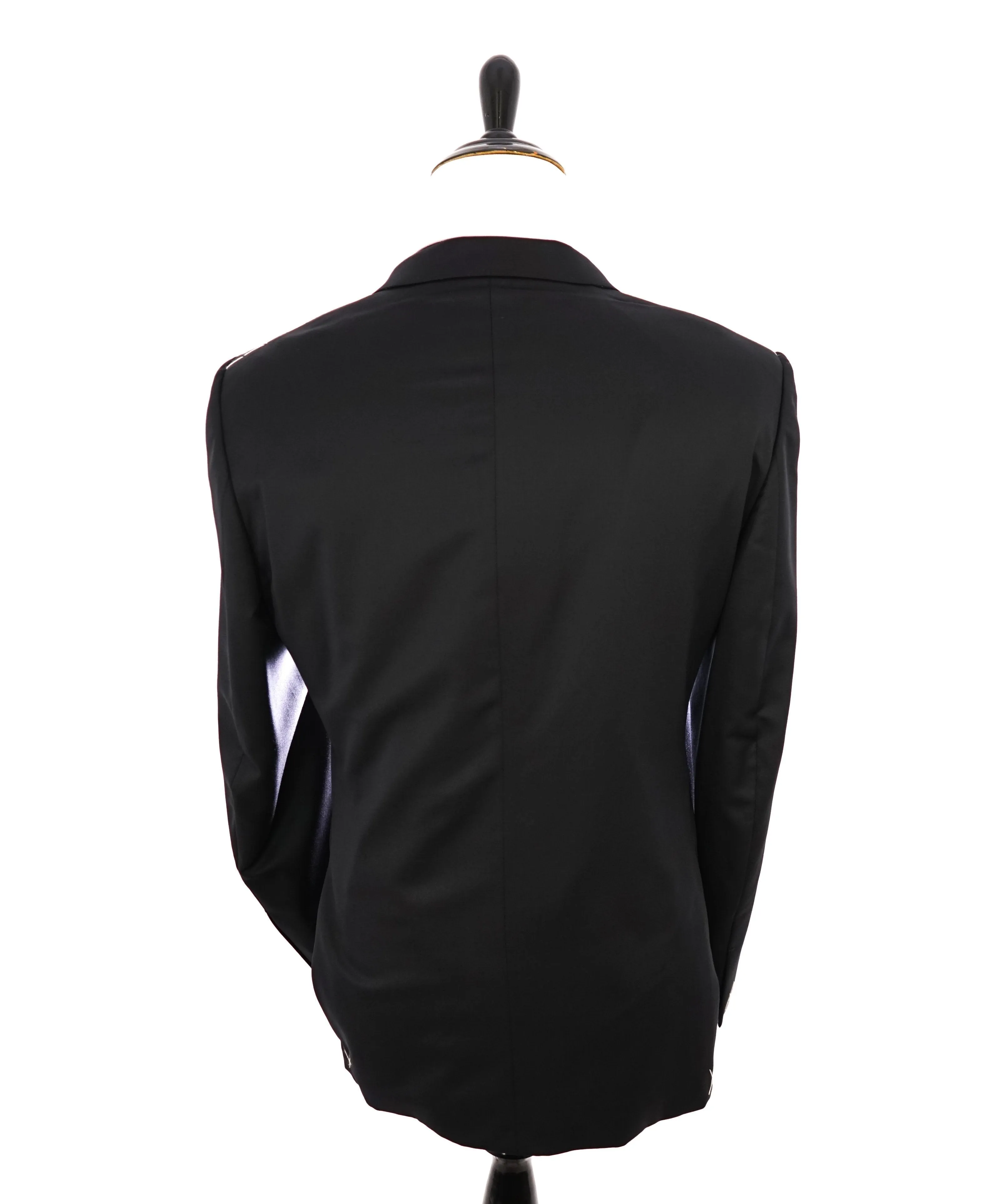 $3,995 ERMENEGILDO ZEGNA -"MICRONSPHERE MILA" PEAK LAPEL Tuxedo - 42R