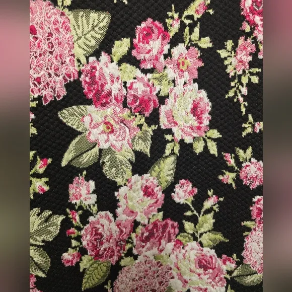 Anthropologie Maeve Stretch Knit Back Zip Pencil Skirt Floral Black Pink SzMed