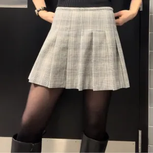Aritzia Sunday best grey plaid pleated high waisted skirt olive micro mini skirt