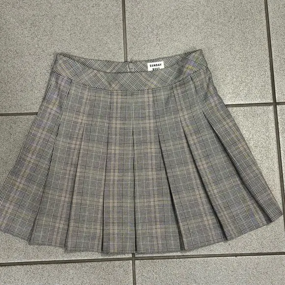 Aritzia Sunday best grey plaid pleated high waisted skirt olive micro mini skirt