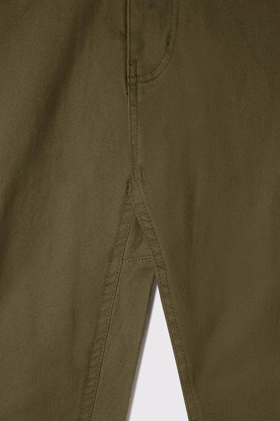 Athletic Fit Chino Pant