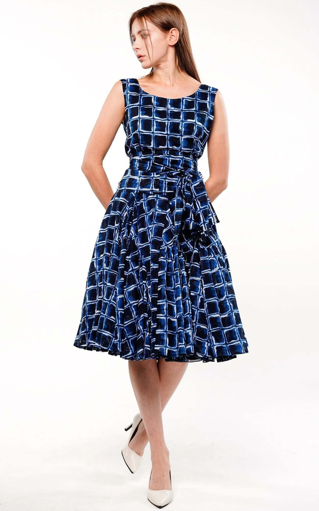 Birdy Dress #2 Boat Neck Sleeveless Cotton Musola (Shibori Square)