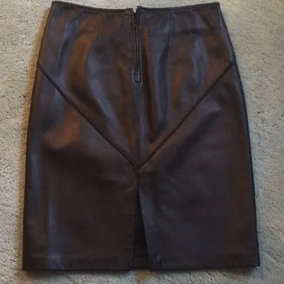Black 100% Lambskin Leather Siena Studio skirt