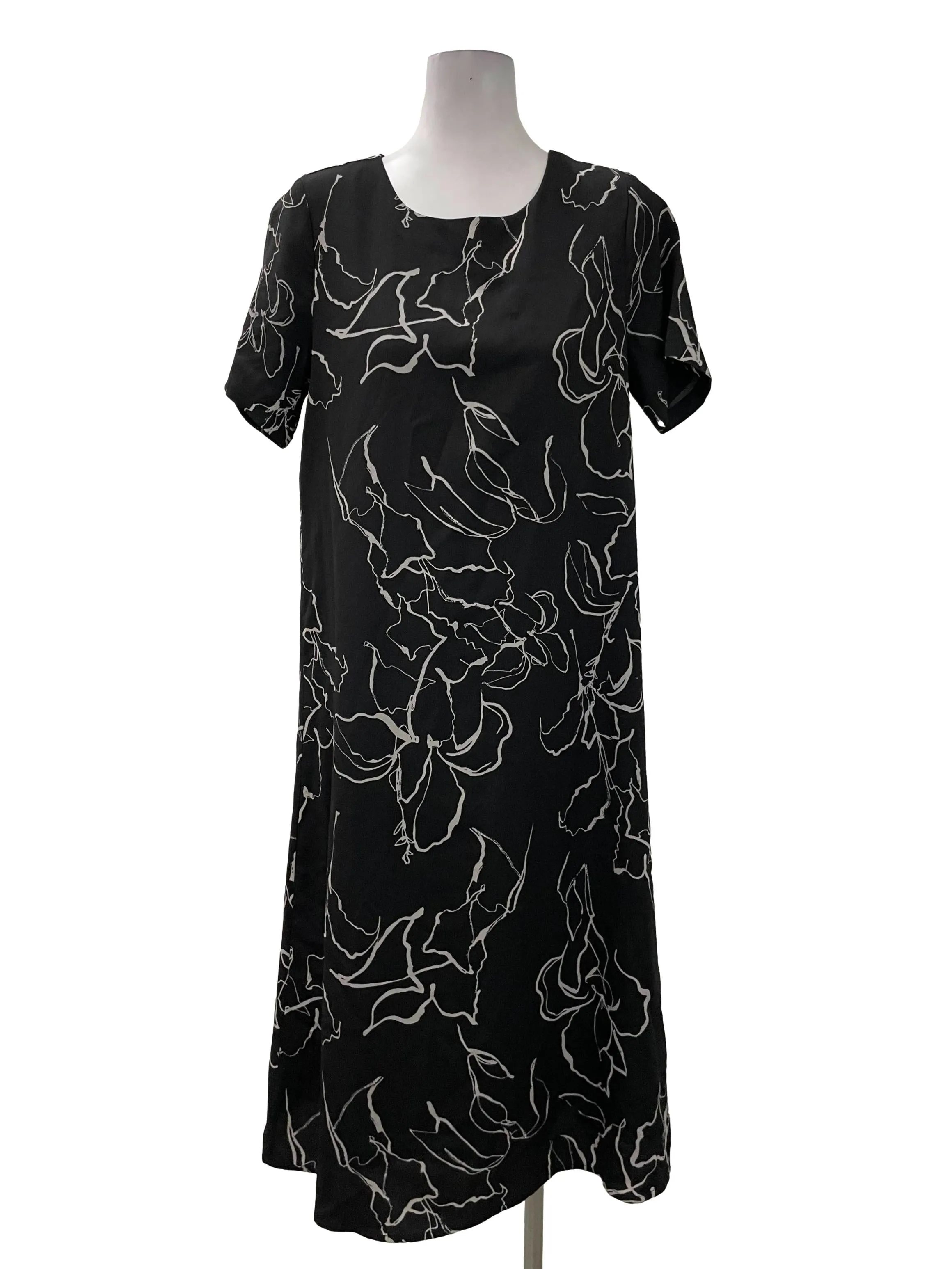 Black Floral Round Neck Dress
