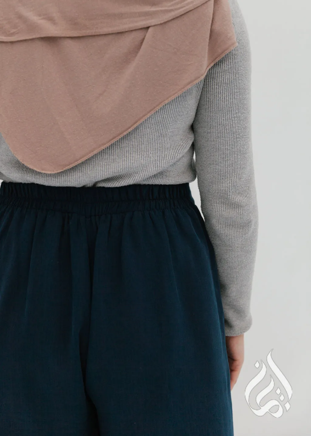 Classic Loose Fit Pants - Black
