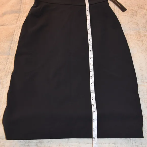 Elie Tahari &quot;Pacey&quot; Pencil/Straight Skirt - NWT - Size 2