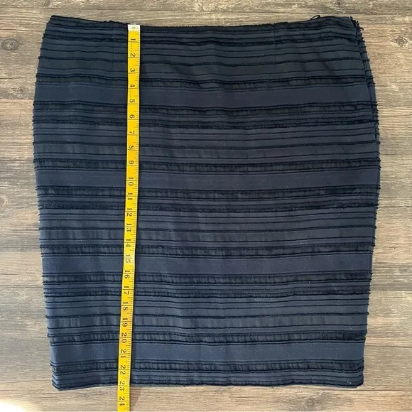 Escada Knee Length Navy Blue Straight Fully Lined Pencil Vintage Skirt Size XXL