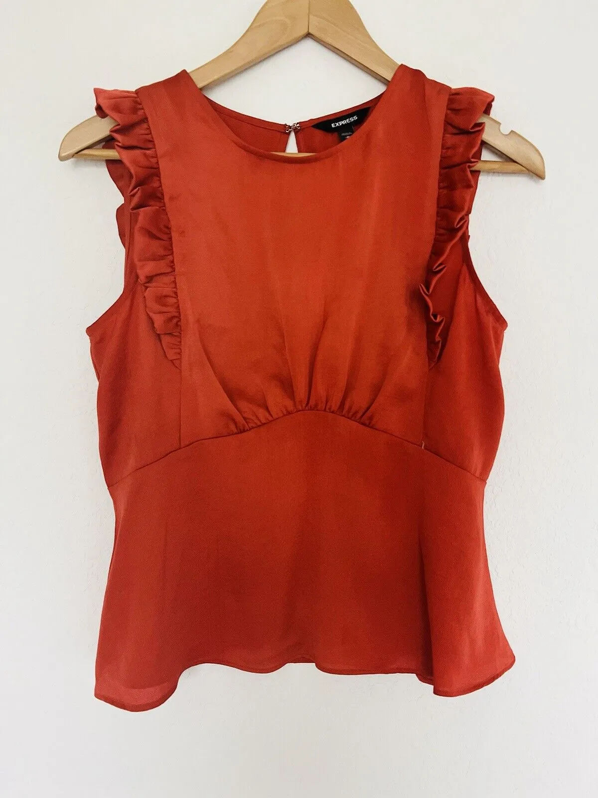 EXPRESS Ruffled Blouse Sz M Rust Color Cropped Zip Open Back
