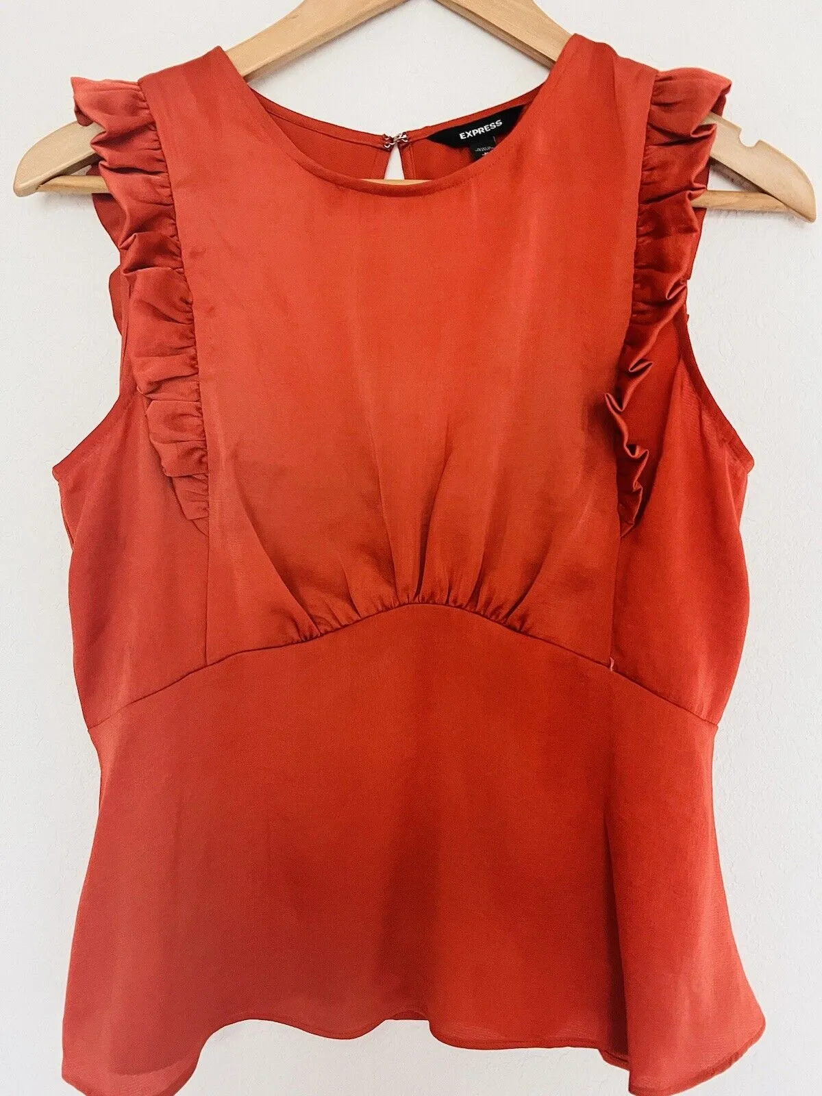 EXPRESS Ruffled Blouse Sz M Rust Color Cropped Zip Open Back