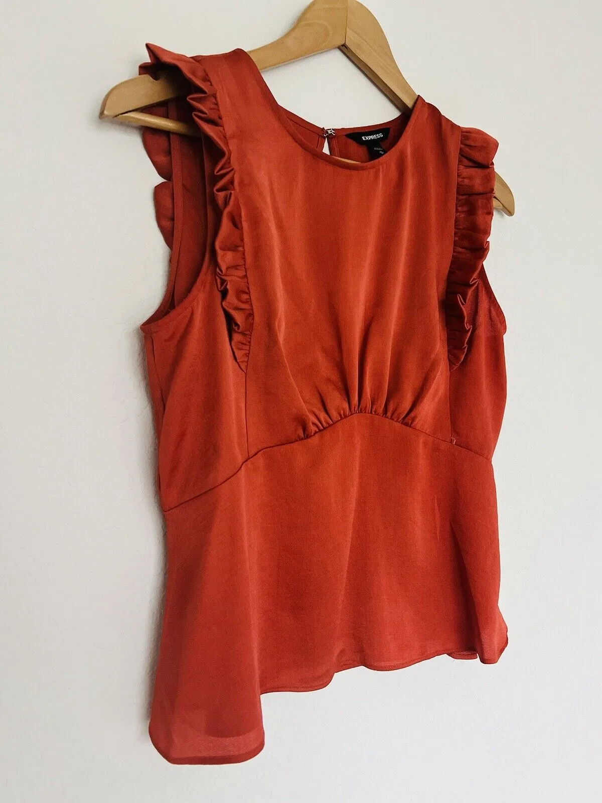 EXPRESS Ruffled Blouse Sz M Rust Color Cropped Zip Open Back