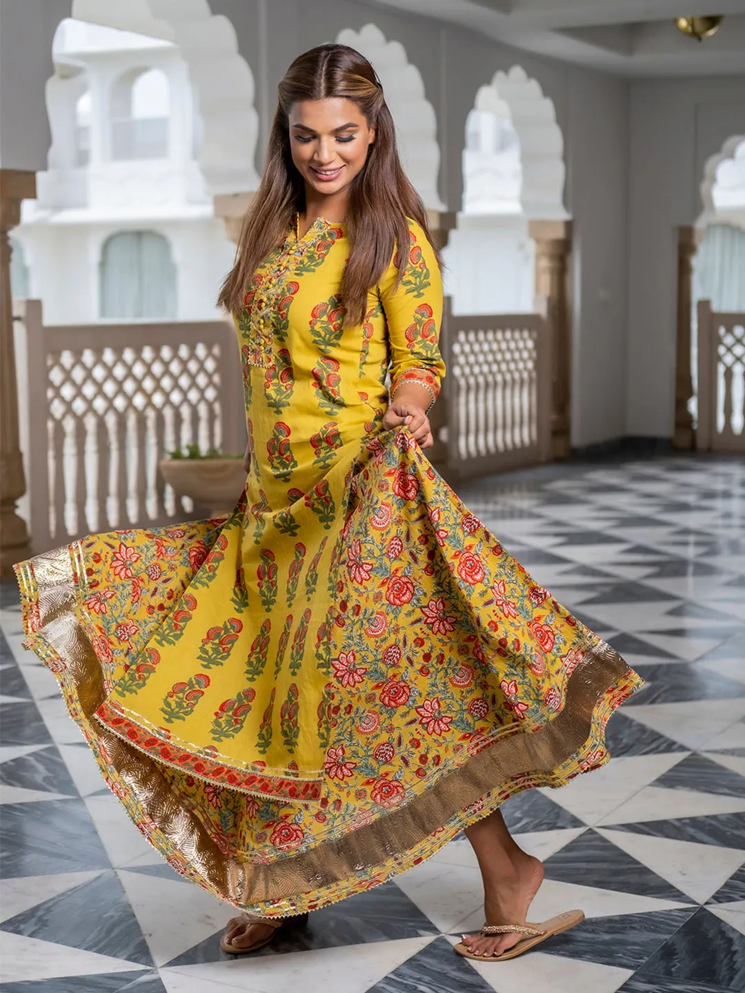 Floral Print Straight Kurta With Skirt