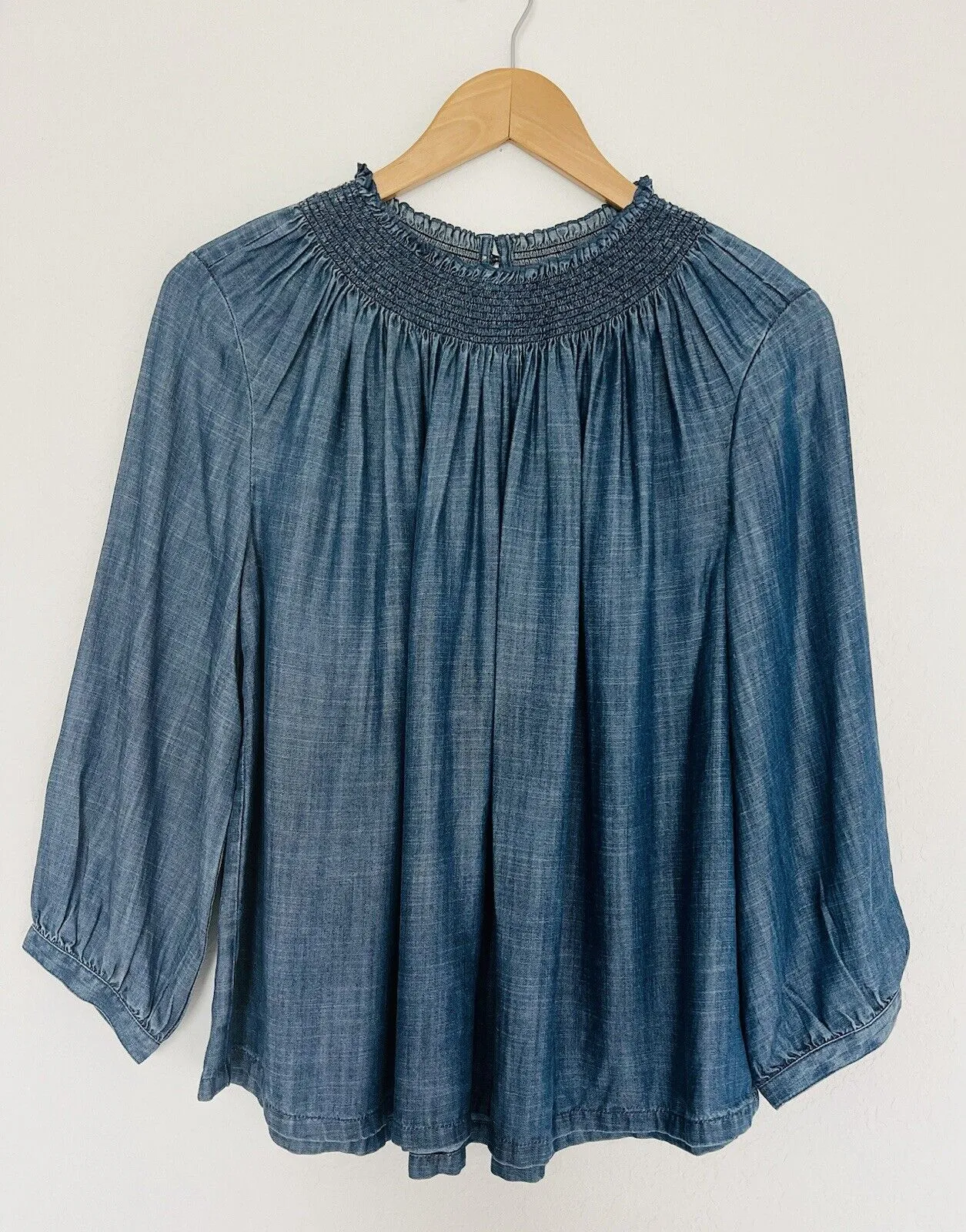 LOFT Chambray Blouse Sz M Smock Pleated Neck Balloon Sleeves Top Flowy Boho