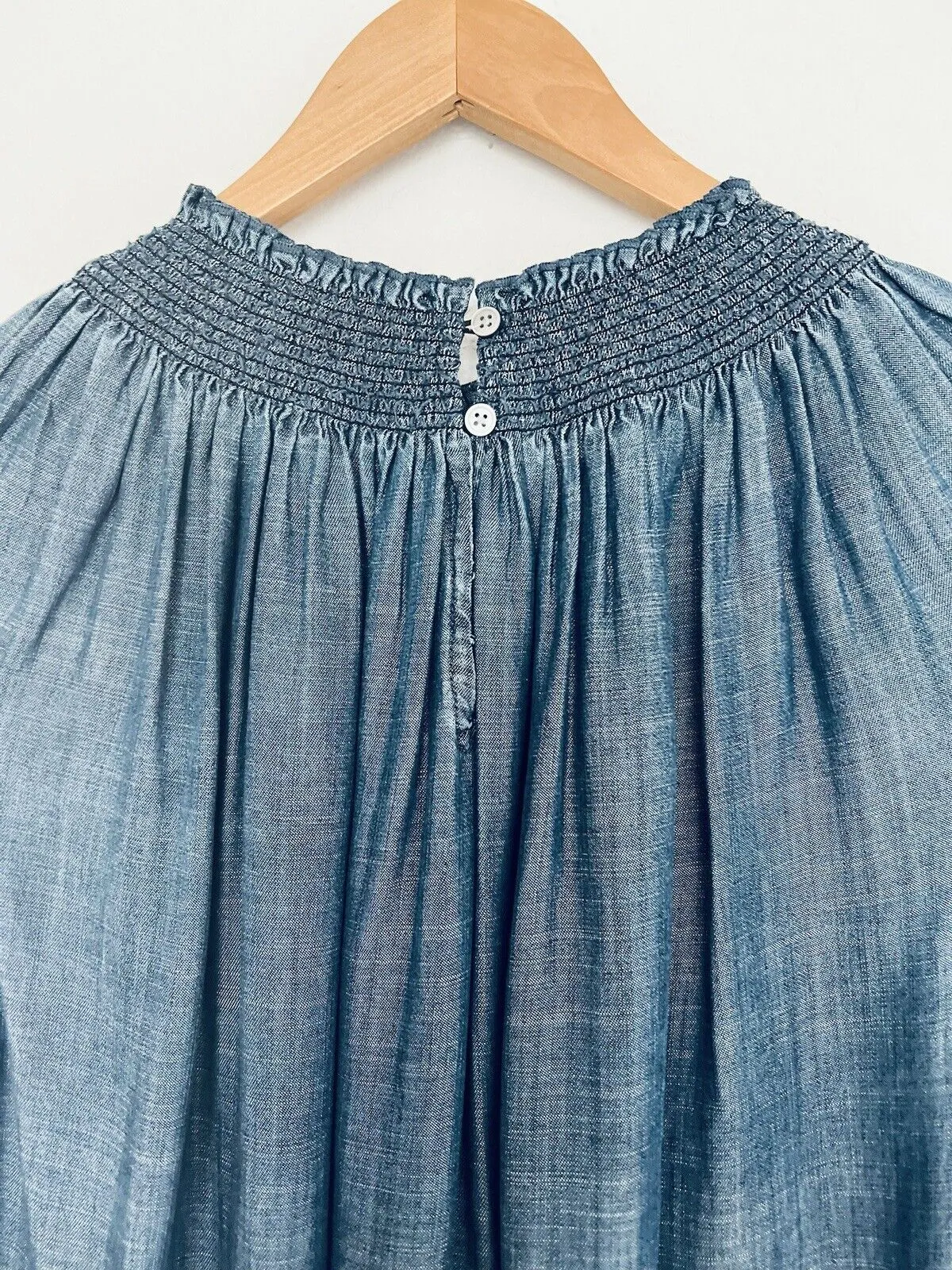 LOFT Chambray Blouse Sz M Smock Pleated Neck Balloon Sleeves Top Flowy Boho