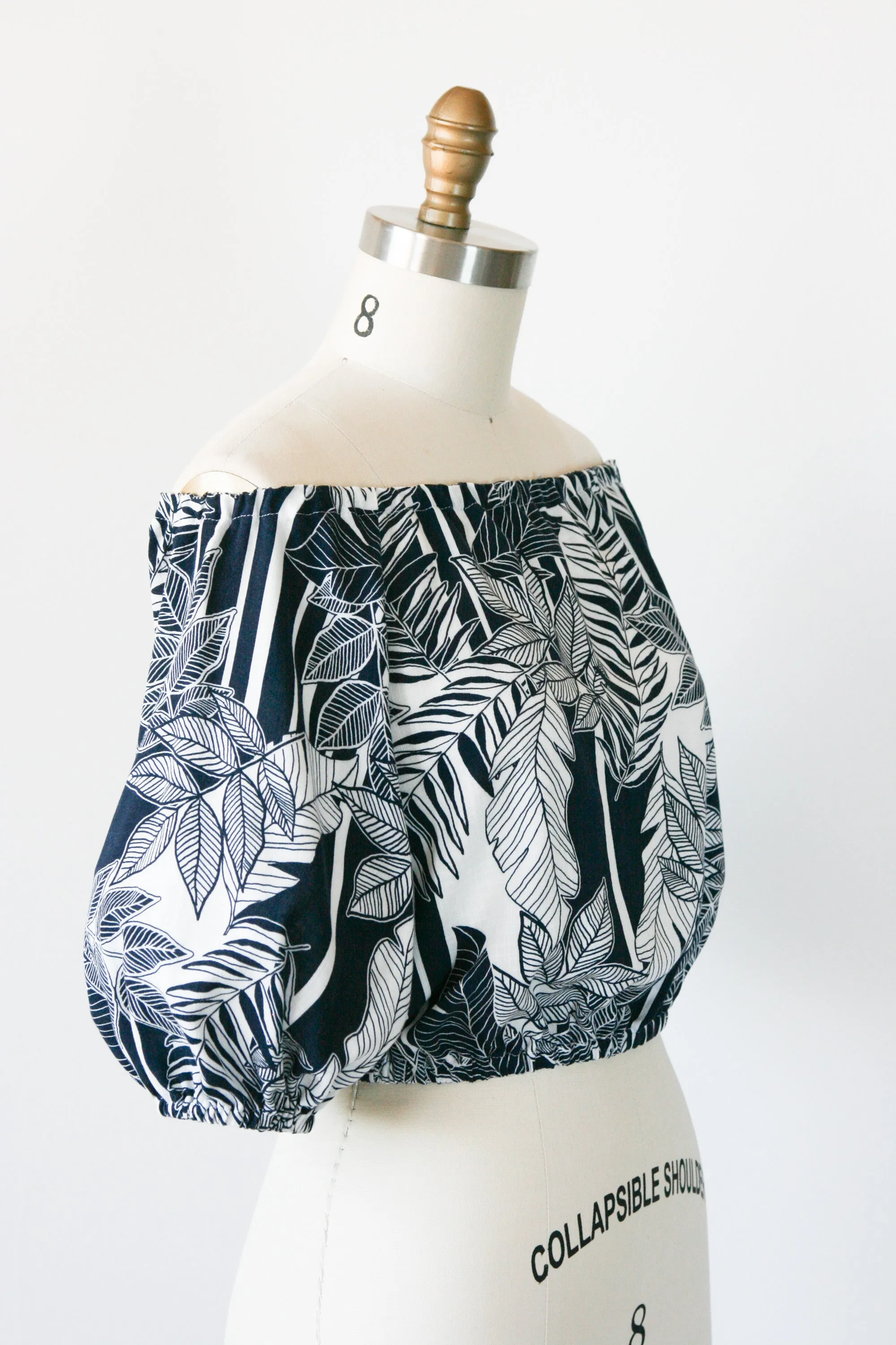 Malina Top RTW in Navy/White Leaf Print
