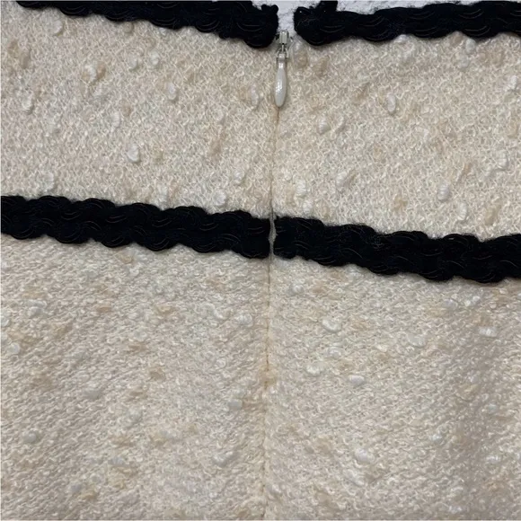 NANETTE LEPORE CLASSIC KNIT TWEED IVORY SKIRT