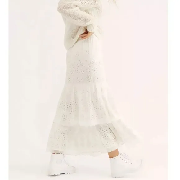 NEW Free People Wilder Tiered Midi Eyelet Skirt Z298-11