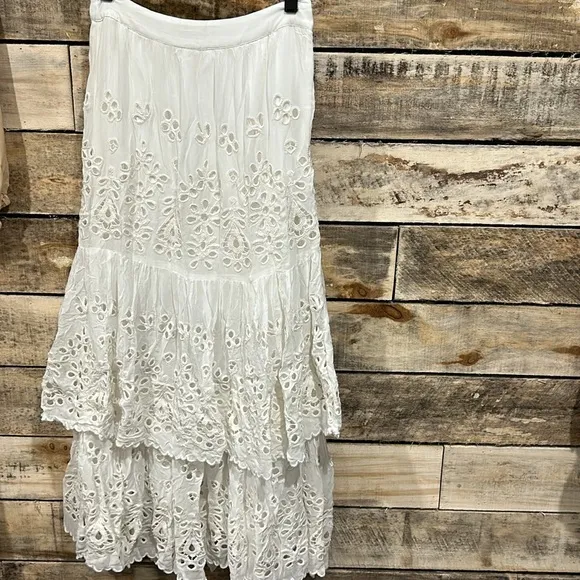 NEW Free People Wilder Tiered Midi Eyelet Skirt Z298-11