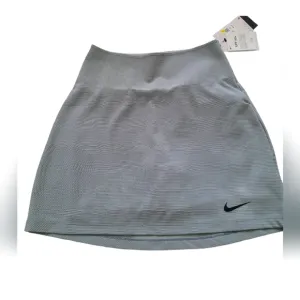 Nike One Gray Women's Dri-FIT Golf High-Waisted Skort  Standard fit SZ S