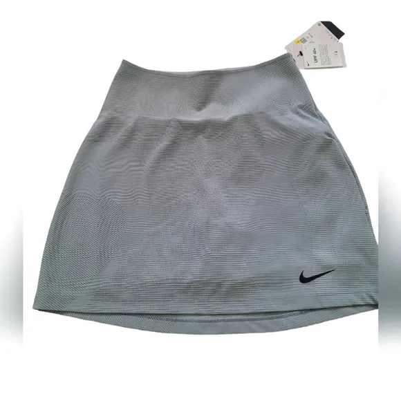 Nike One Gray Women's Dri-FIT Golf High-Waisted Skort  Standard fit SZ S