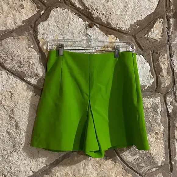 Nwot Zara Mixed Soft Skirt - Green size medium