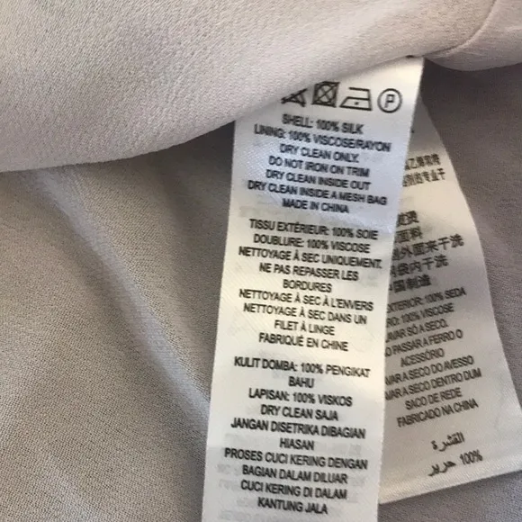 NWT French Connection silk skirt. Size 2