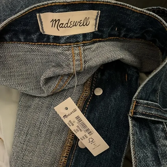 NWT Madewell Rigid Denim Straight Mini Skirt: Destructed Edition - Size 31