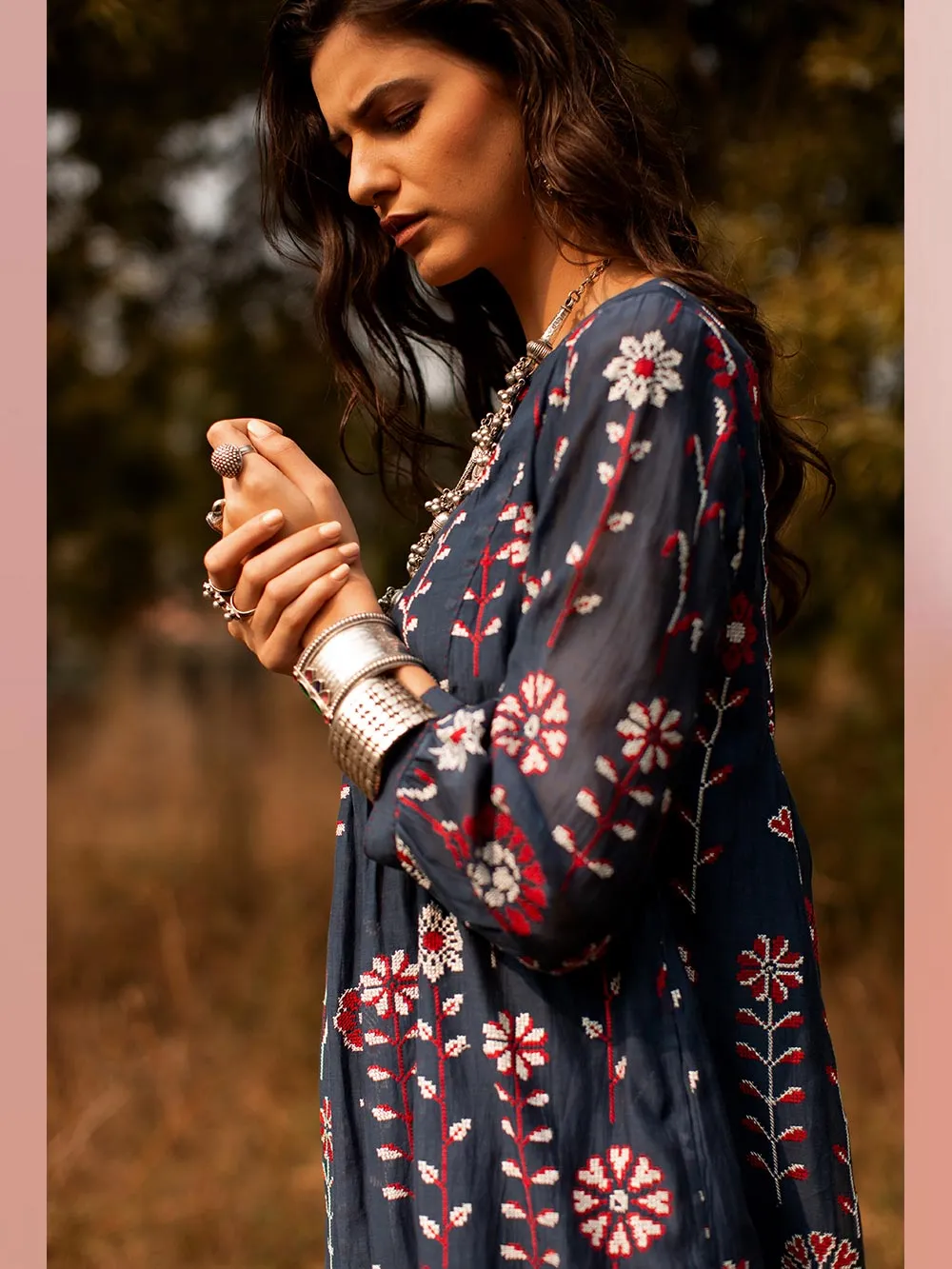 Payal Pratap   -   Dress Leslie  I  Short Dress With Embroidery All Over And Beads Detailing On Neck