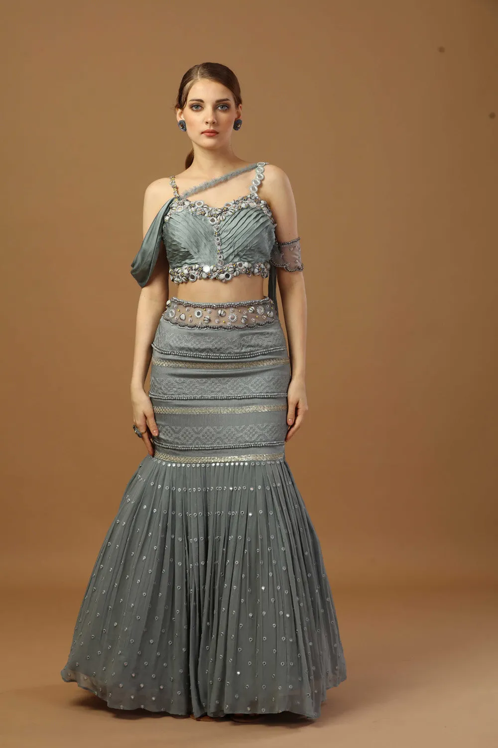 Pleated Blouse With Fish Cut Skirt And Attach Dupatta At Back