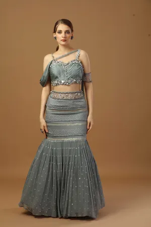 Pleated Blouse With Fish Cut Skirt And Attach Dupatta At Back