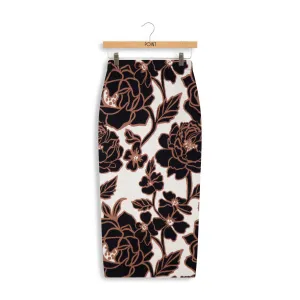 Point Jacquard Straight Skirt in Oversized Floral Print