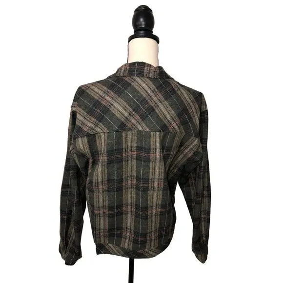 POL Plaid Button Up Jacket Size M Frayed Distressed Hem Green Flannel Pockets