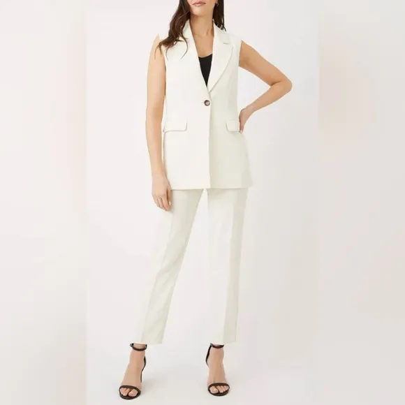 PRETTY GARDEN Tuxedo Blazer Peak Lapel Single Button Sleeveless Ivory