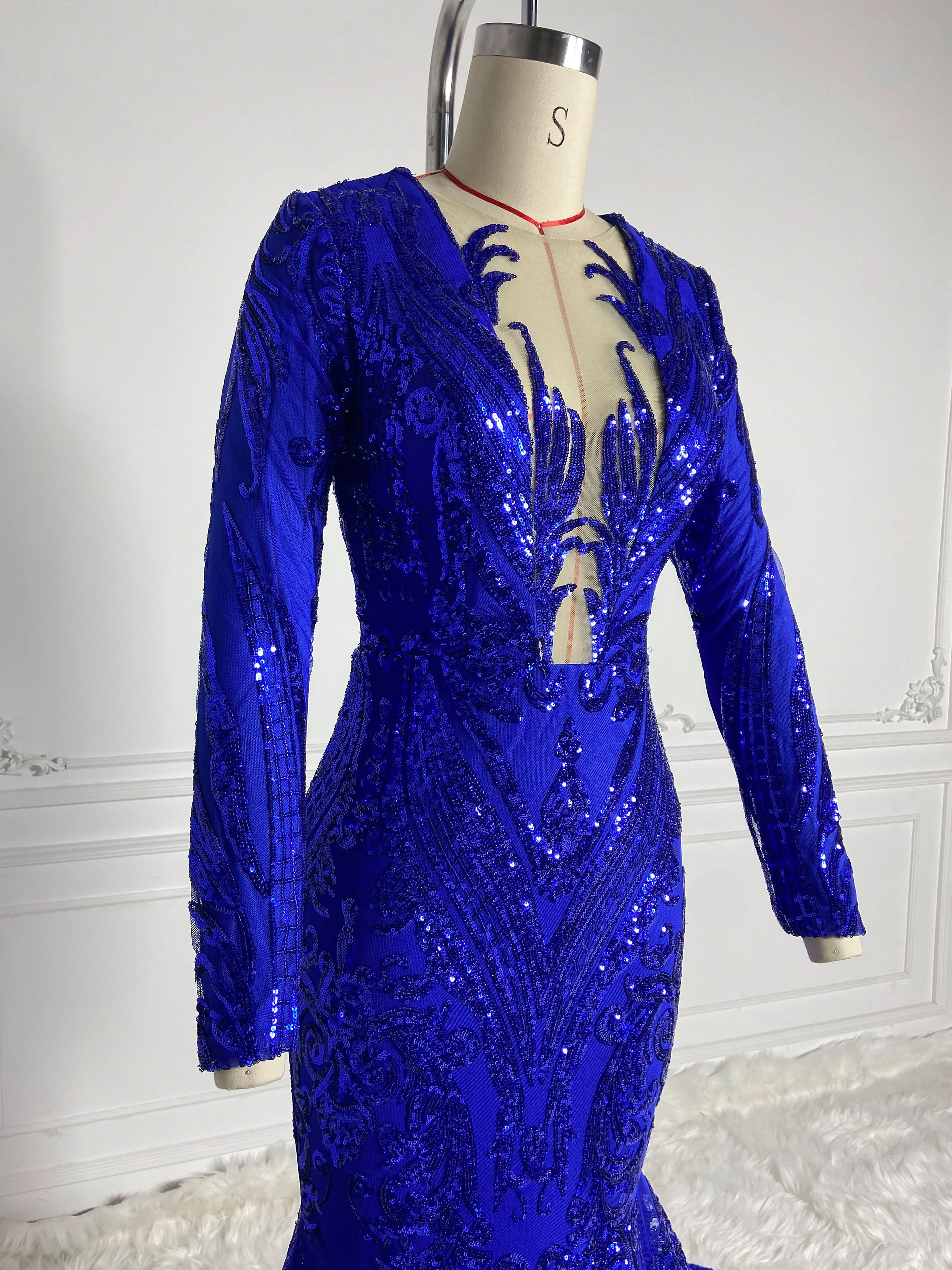 Royal Blue Round Neck Gowns