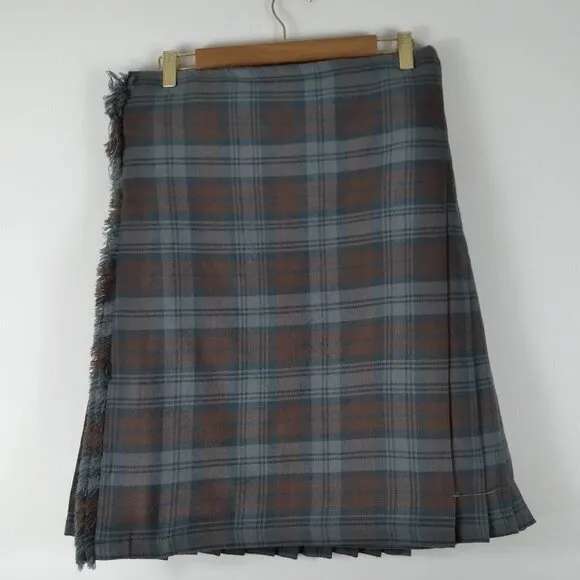 ScottishHighlandWeathered Black Watch Kilt/Skirt in Grayish Greens &amp; Brown Sz30