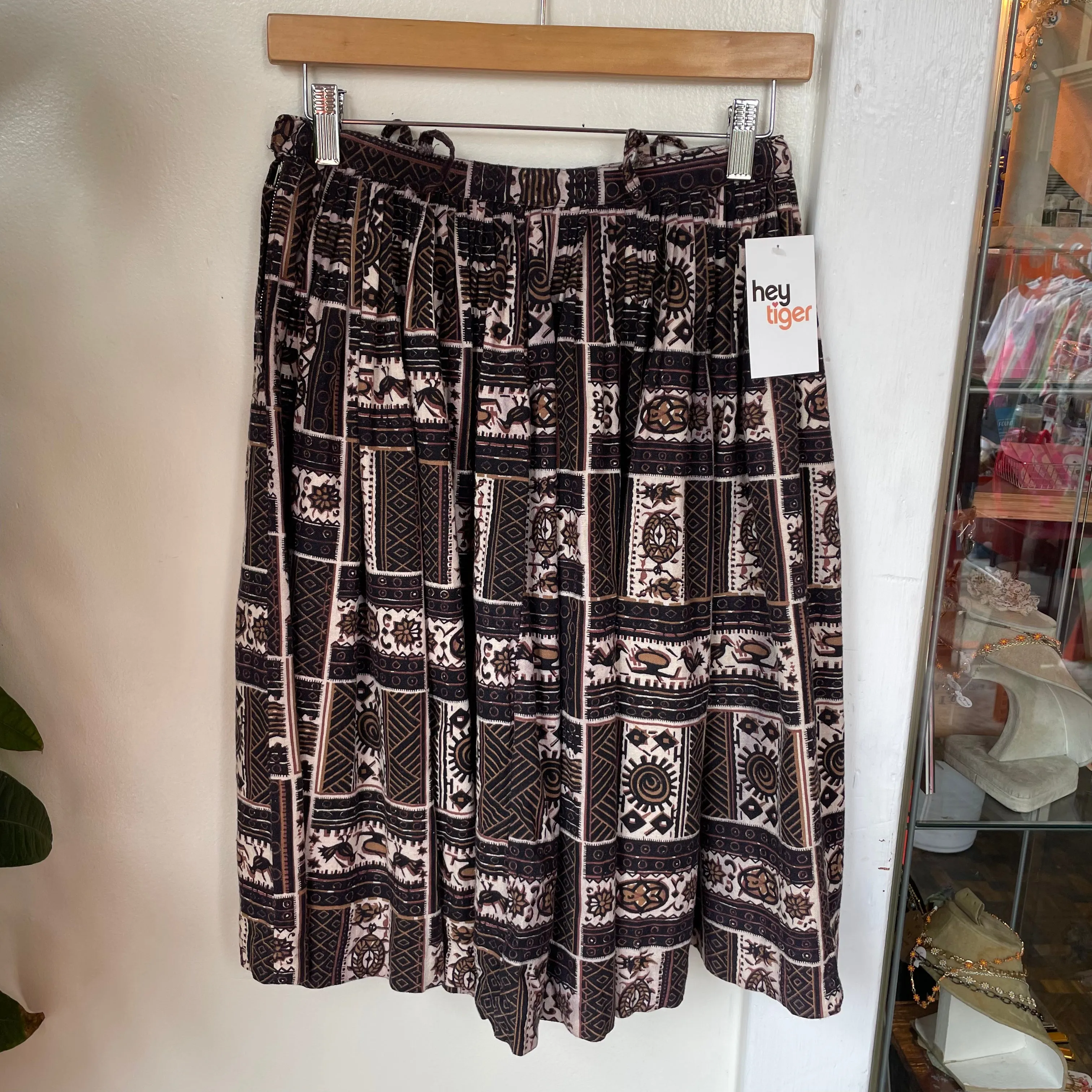 Vintage 50s 60s high waisted pleated barkcloth skirt // 26" waist  (HT2395)