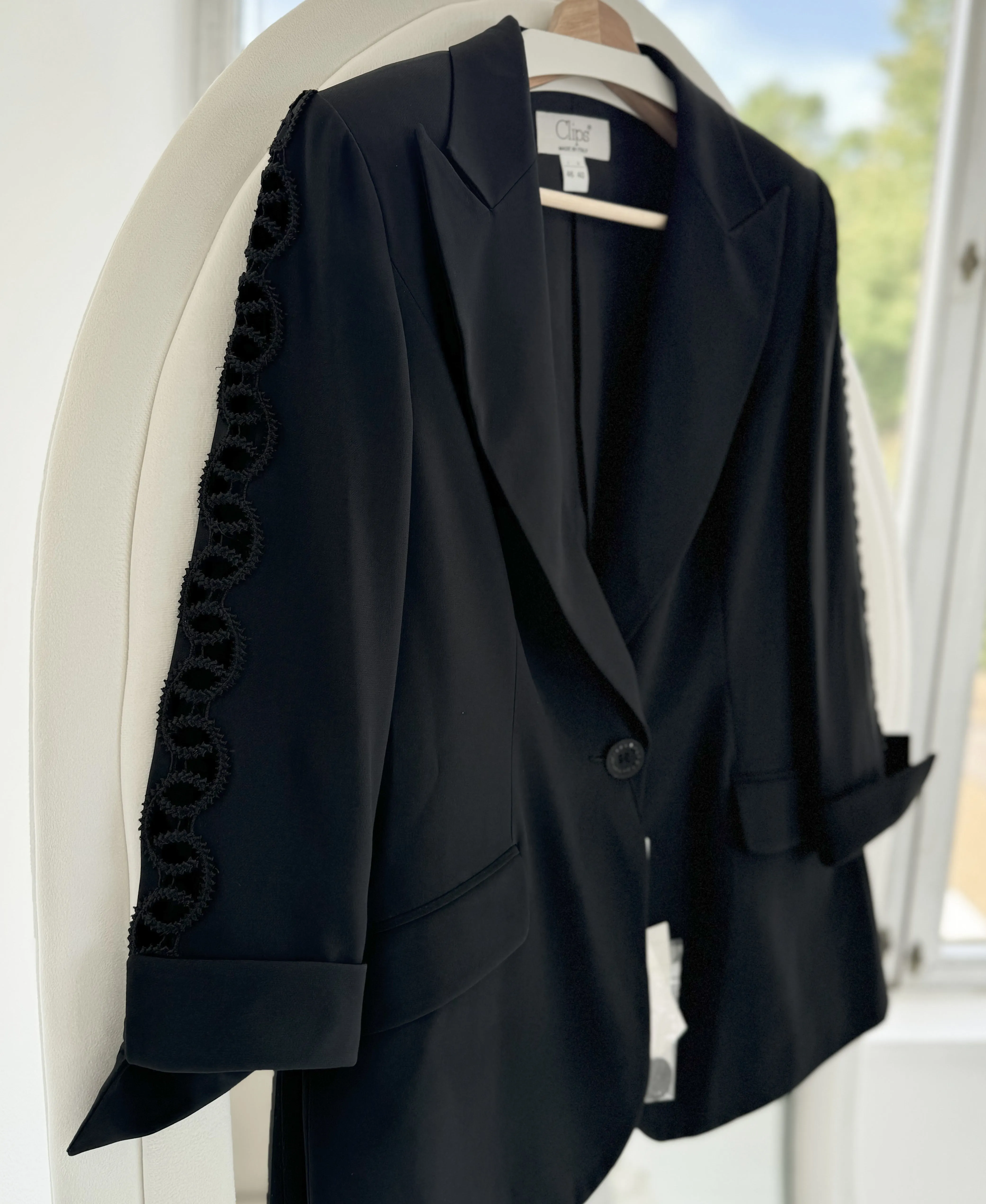 Vintage CLIPS Lace Embroidered Blazer