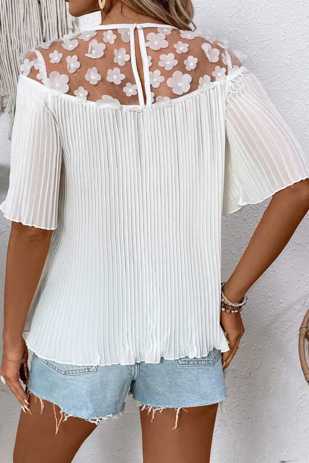 White Flower Mesh Patchwork Pleated Half Sleeve Blouse