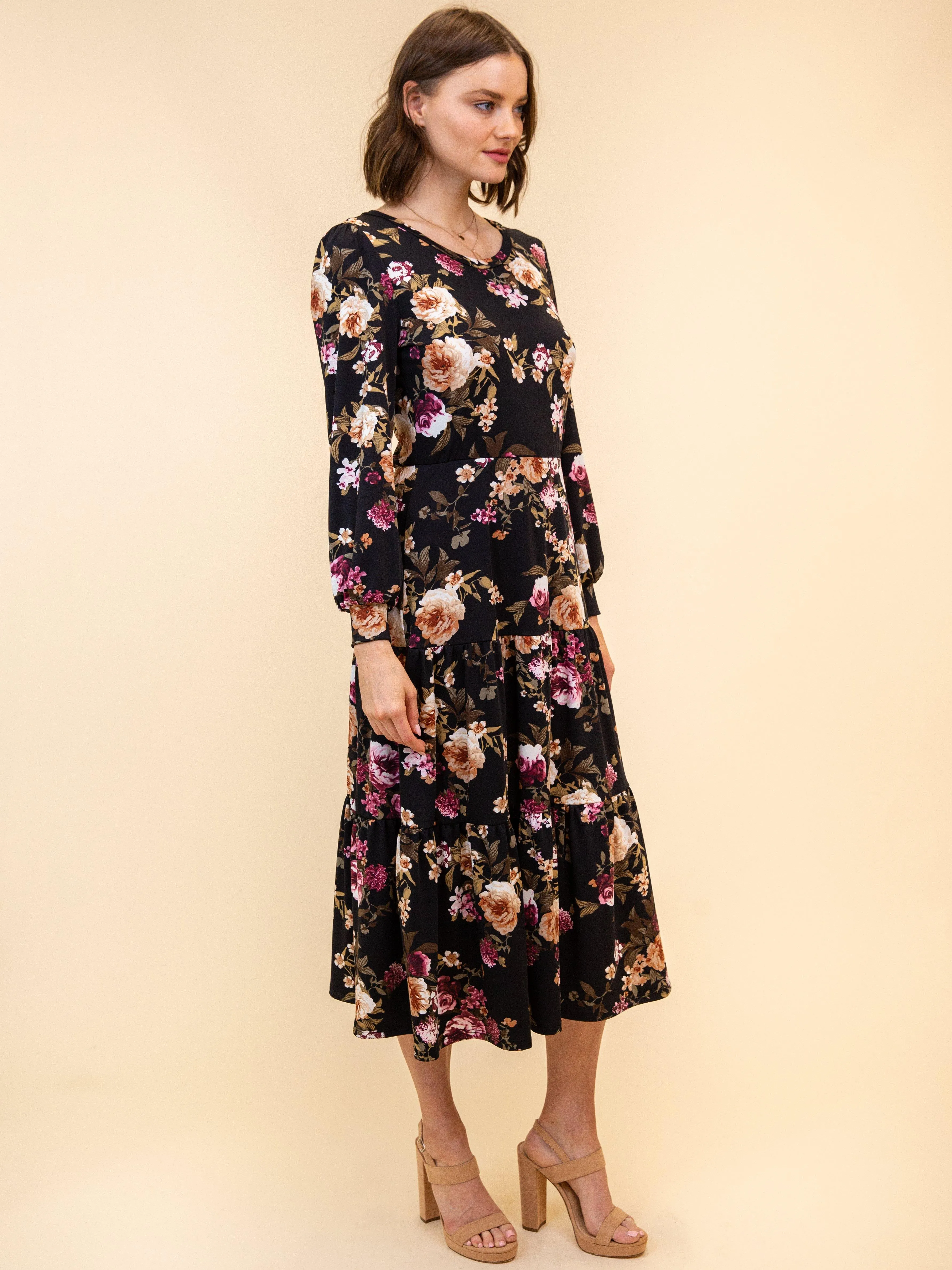 WOMEN'S BLACK FLORAL MAXI DRESS