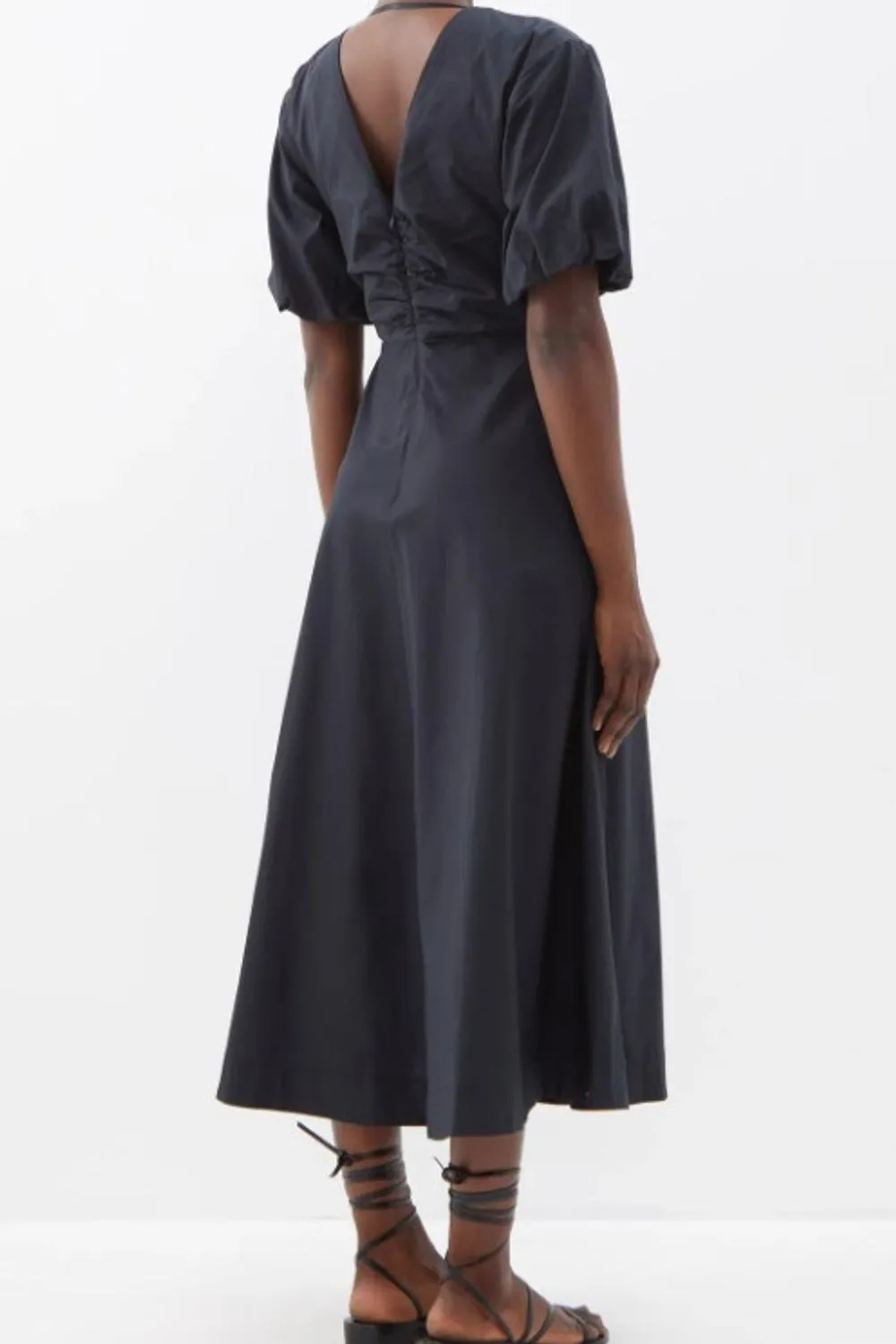 Yeongdong Black Dress